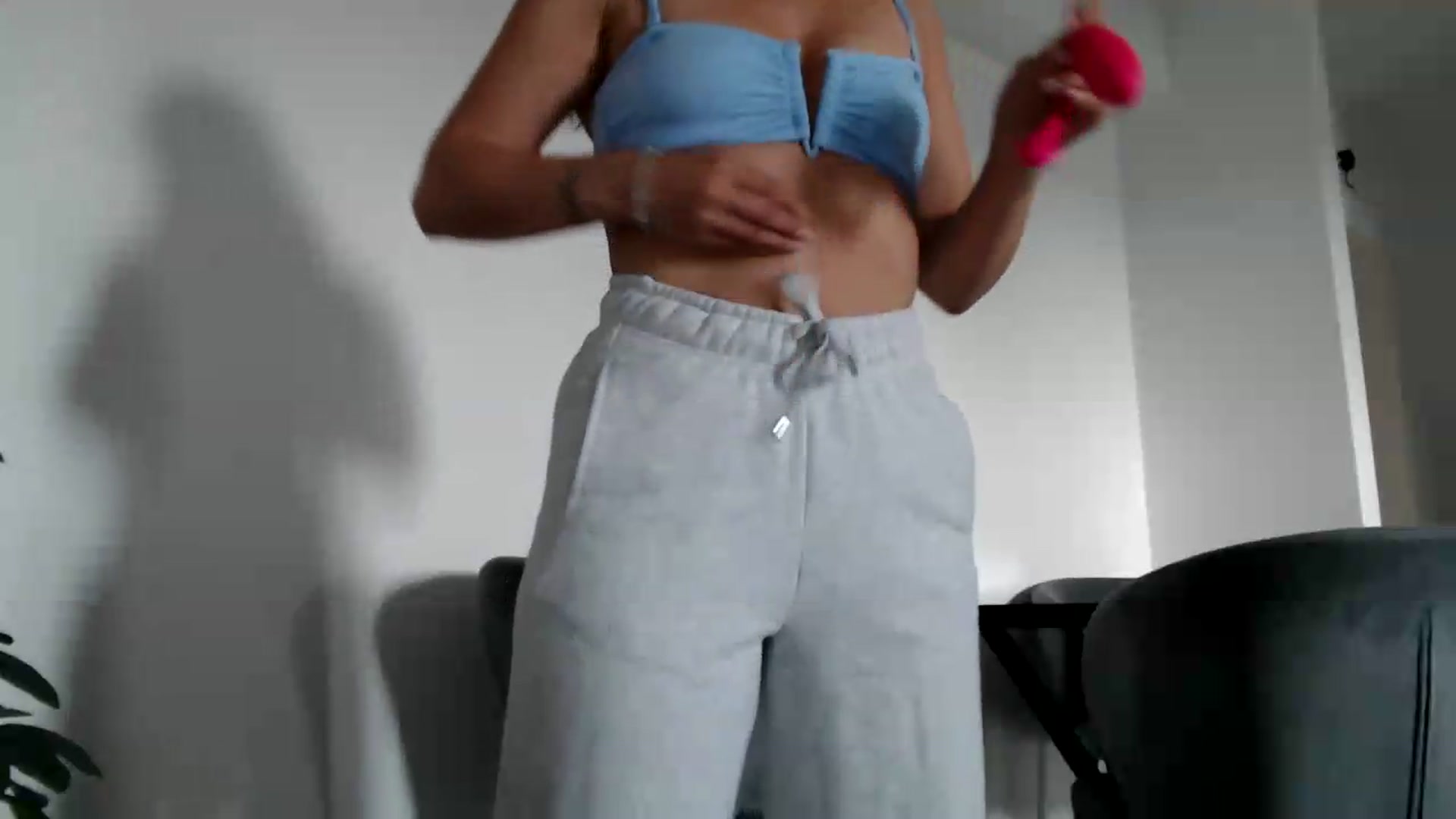 Gallery image thumbnail from Yara_77's myfreecams stream on, 06/02/2026, 14:26 image 19 of 20