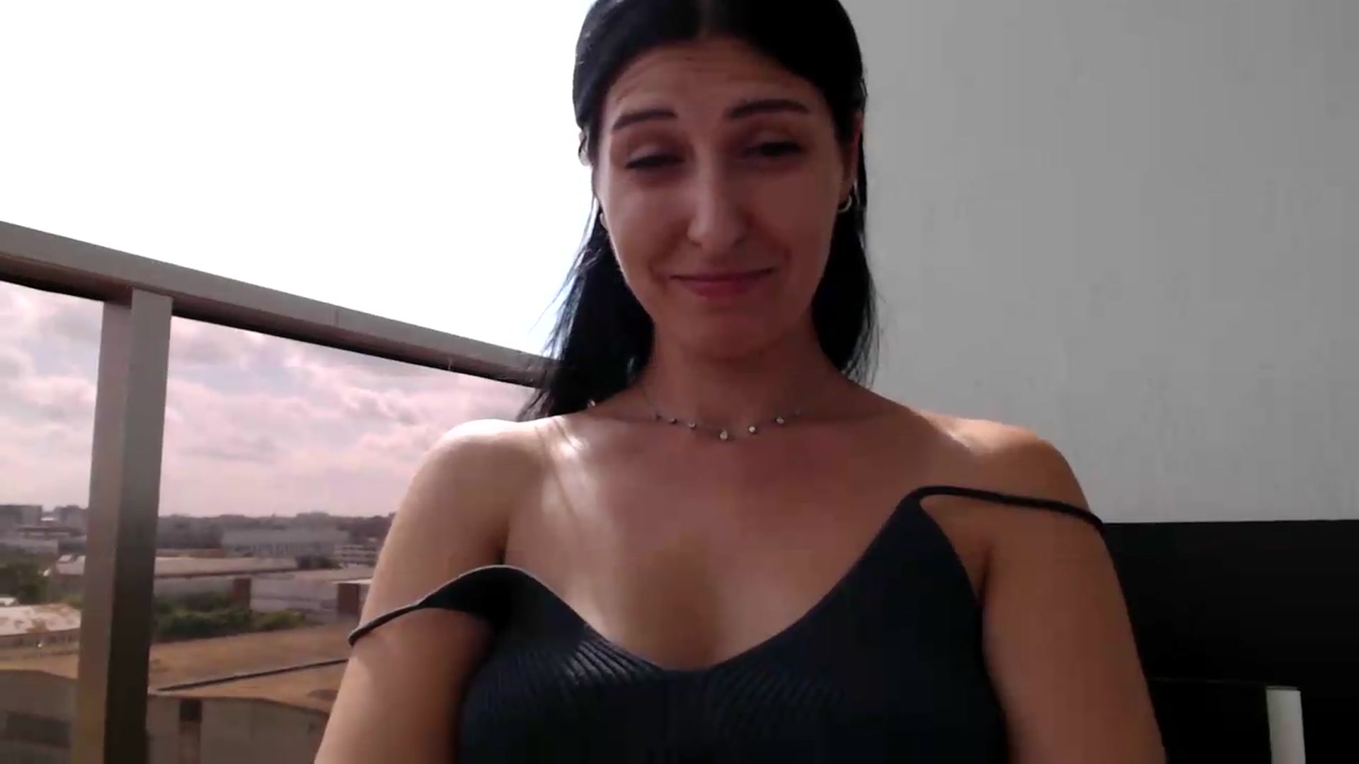 Gallery image thumbnail from Yara_77's myfreecams stream on, 06/02/2026, 14:26 image 2 of 20