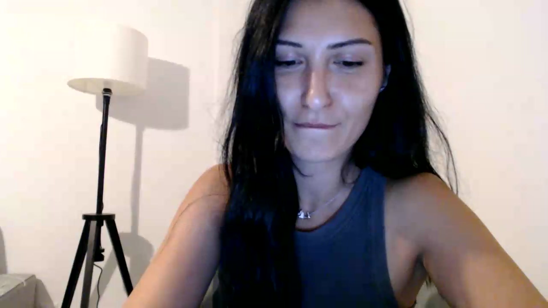 Gallery image thumbnail from Yara_77's myfreecams stream on, 06/08/2026, 18:49 image 9 of 20