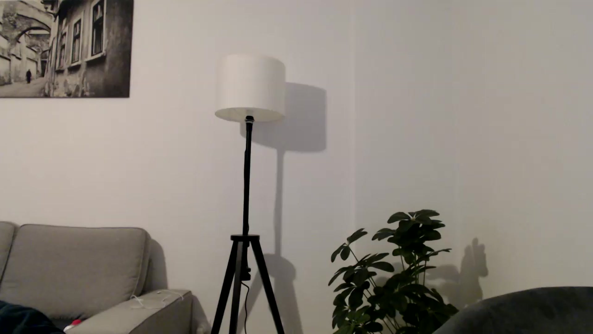 Gallery image thumbnail from Yara_77's myfreecams stream on, 06/08/2026, 18:49 image 6 of 20