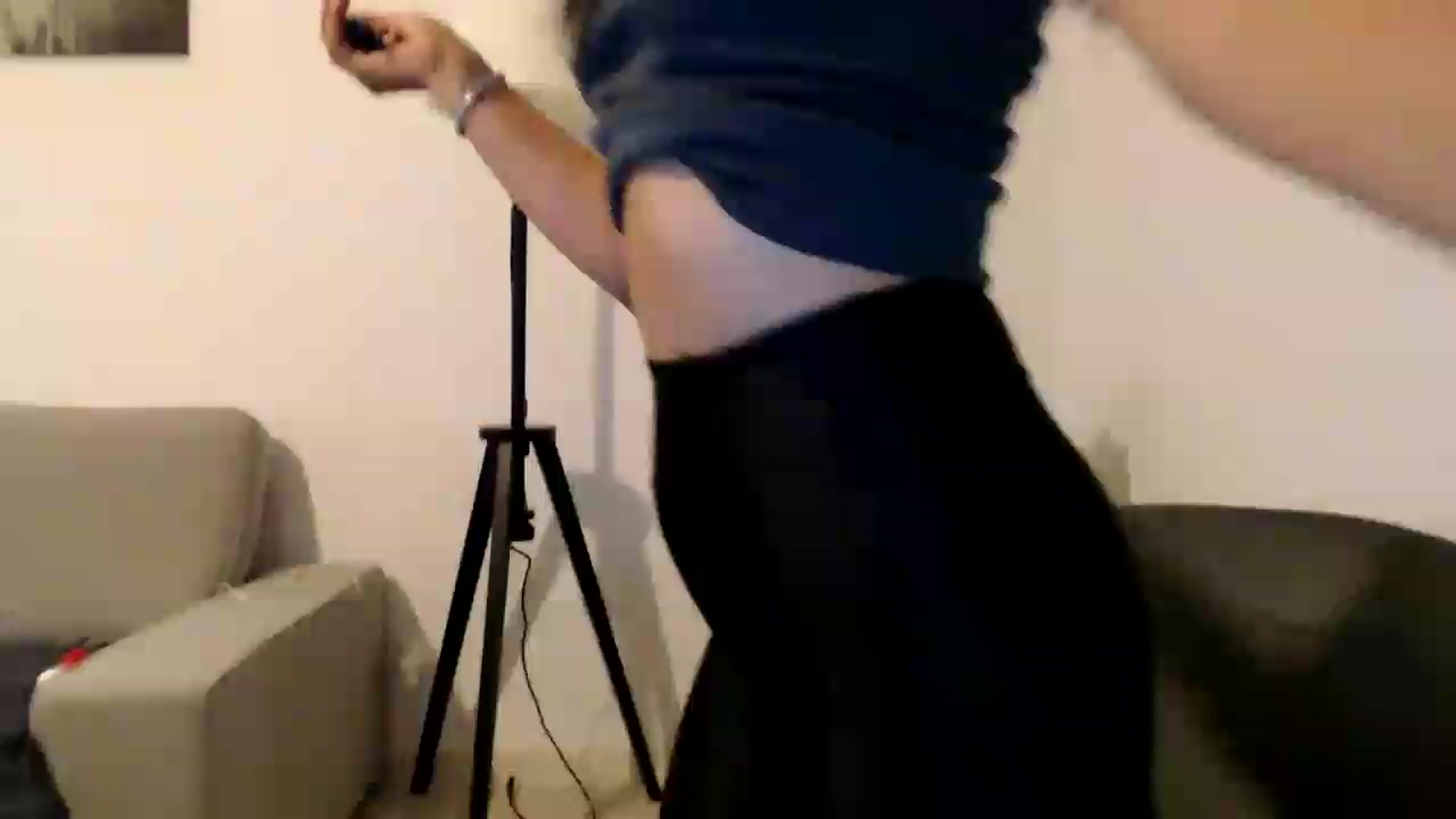 Gallery image thumbnail from Yara_77's myfreecams stream on, 06/08/2026, 18:49 image 1 of 20