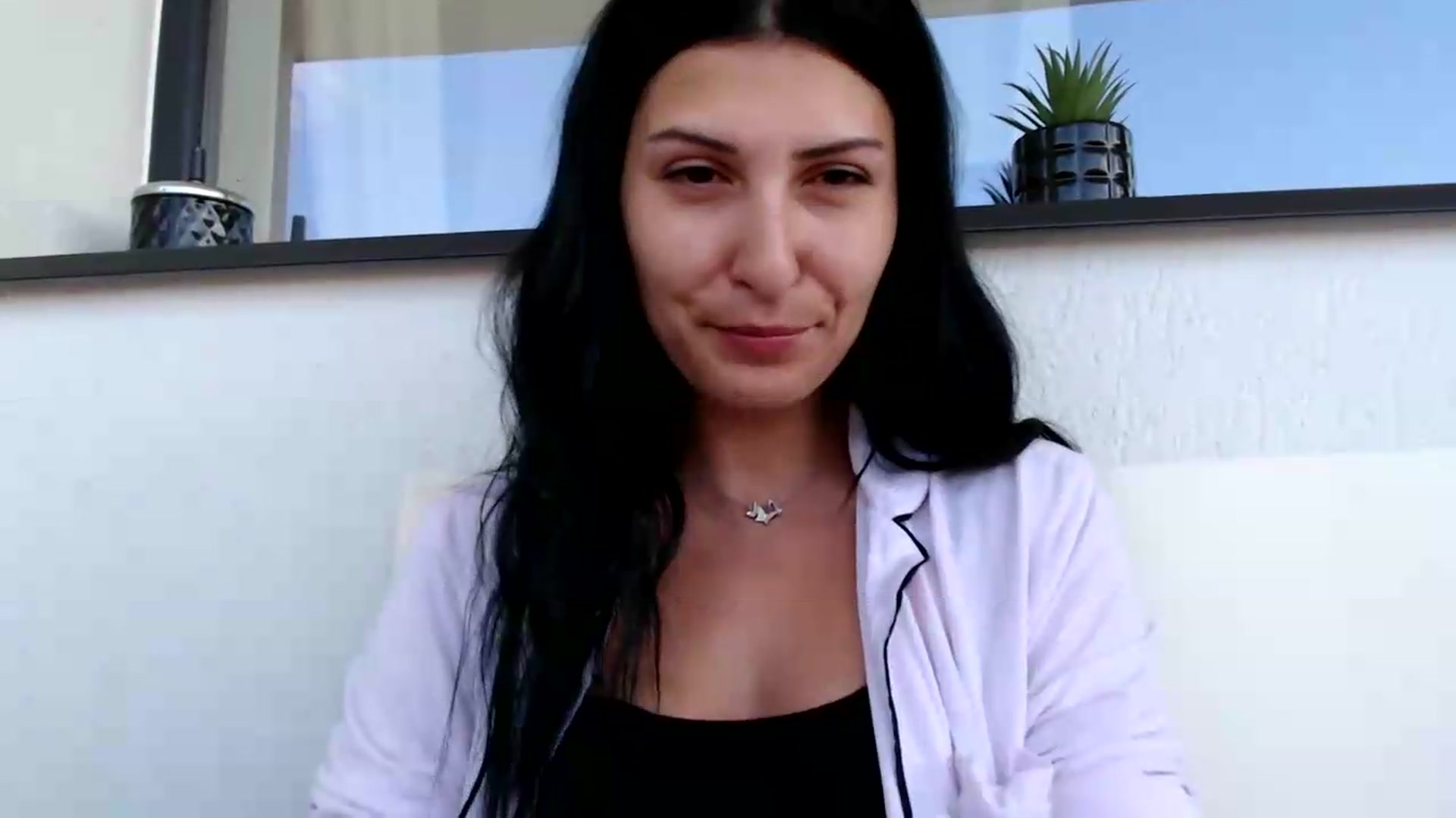 Gallery image thumbnail from Yara_77's myfreecams stream on, 06/09/2026, 07:11 image 12 of 20