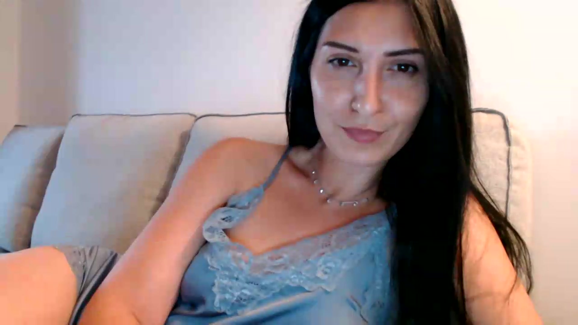 Gallery image thumbnail from Yara_77's myfreecams stream on, 06/11/2026, 17:12 image 17 of 20