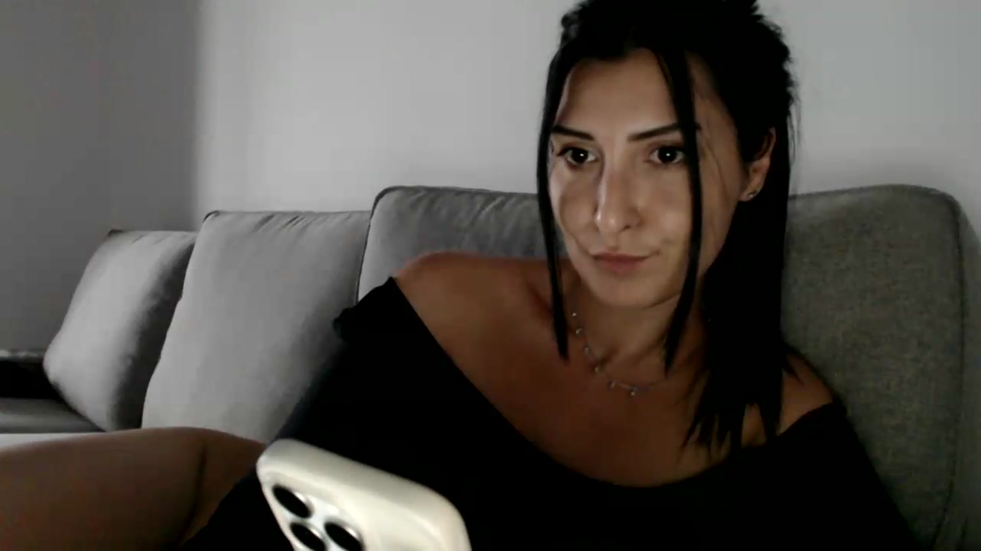 Gallery image thumbnail from Yara_77's myfreecams stream on, 06/12/2026, 09:42 image 19 of 20