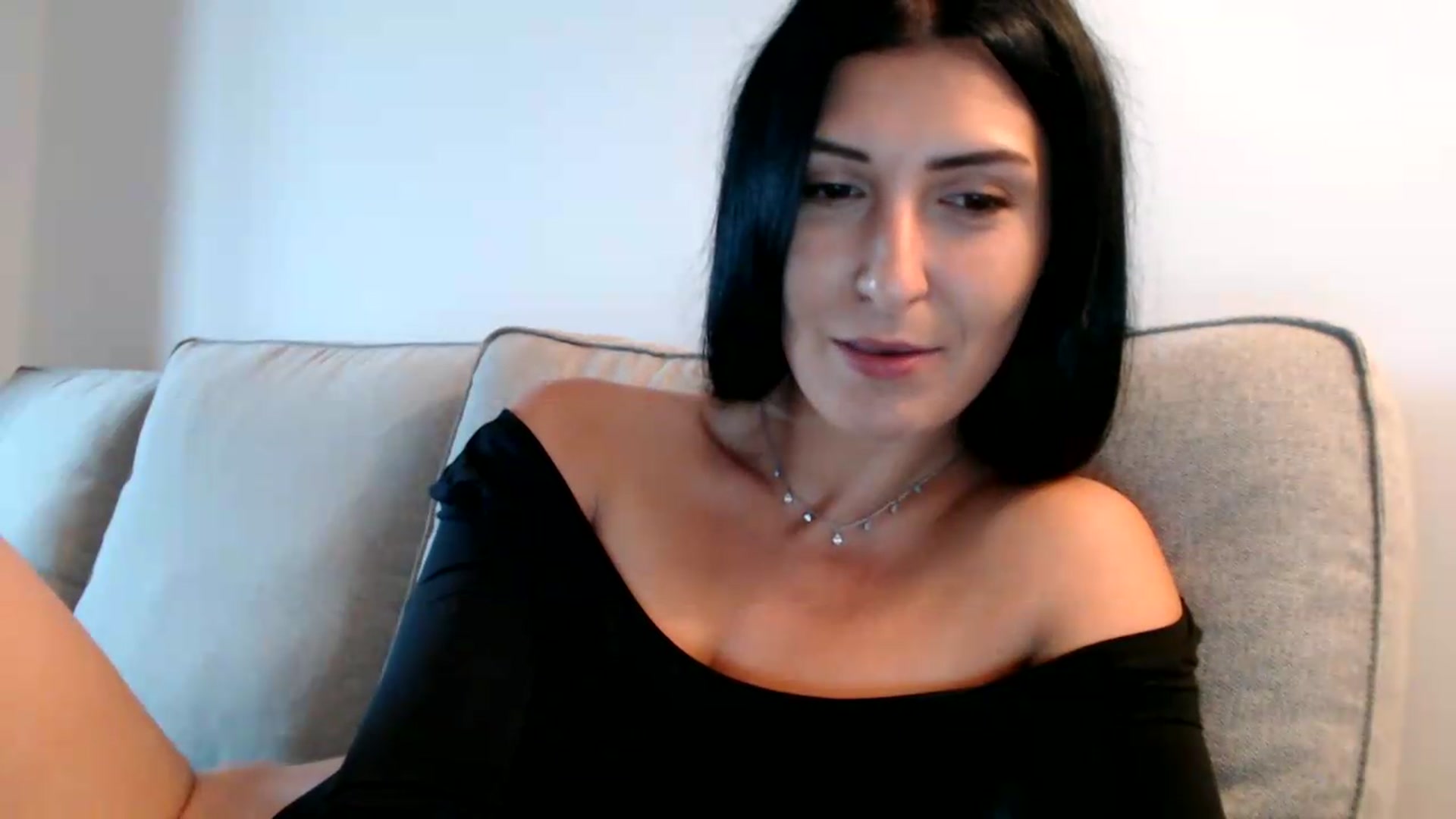 Gallery image thumbnail from Yara_77's myfreecams stream on, 06/12/2026, 10:55 image 9 of 20
