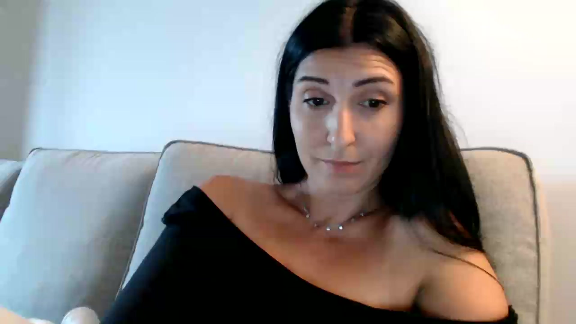 Gallery image thumbnail from Yara_77's myfreecams stream on, 06/12/2026, 10:55 image 1 of 20
