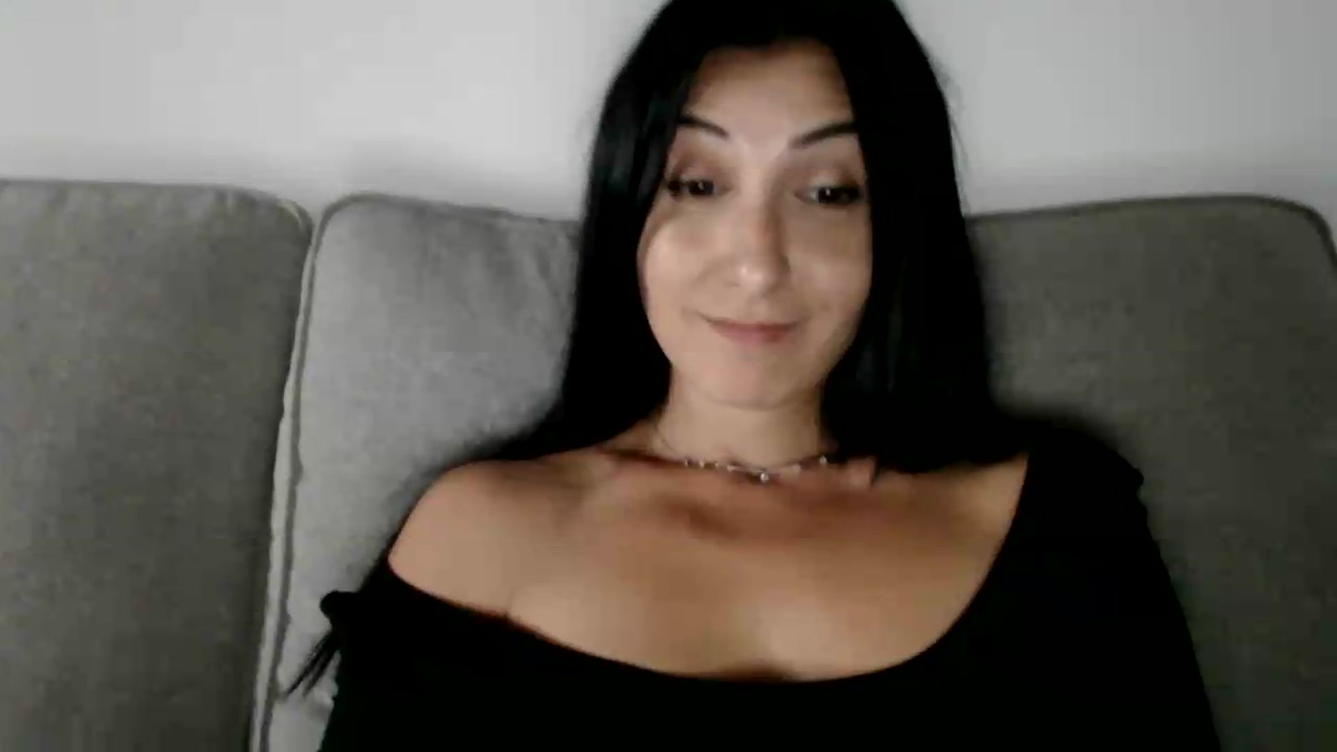 Gallery image thumbnail from Yara_77's myfreecams stream on, 06/12/2026, 10:55 image 16 of 20