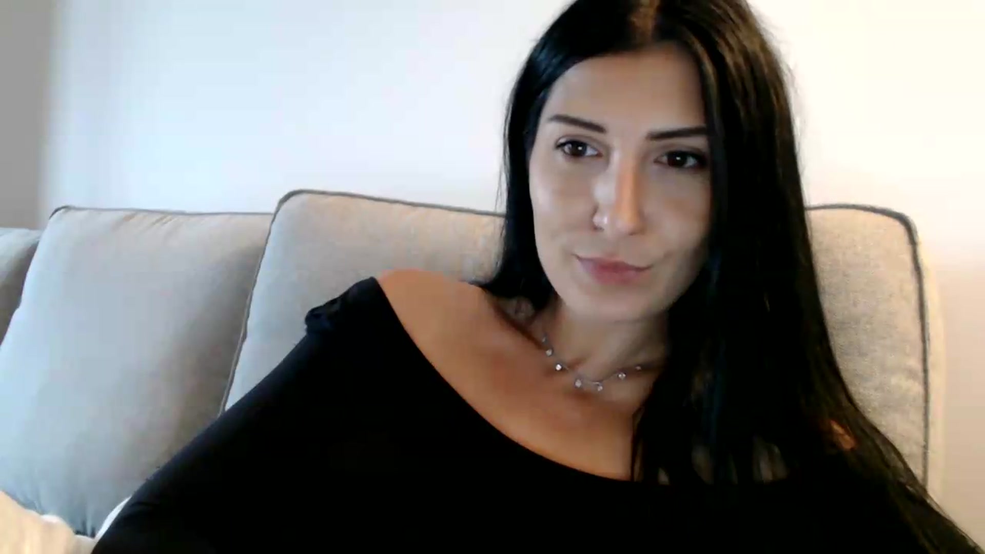 Gallery image thumbnail from Yara_77's myfreecams stream on, 06/12/2026, 10:55 image 5 of 20