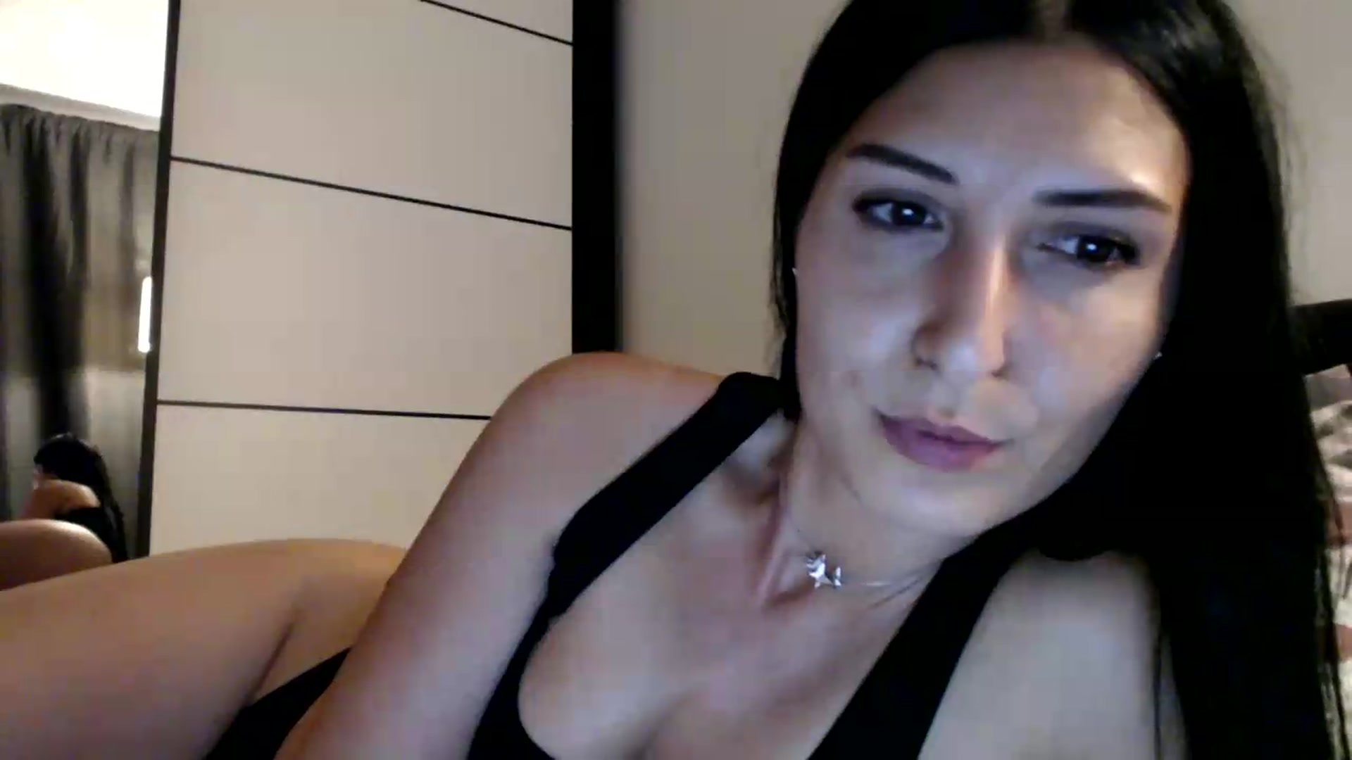Gallery image thumbnail from Yara_77's myfreecams stream on, 06/18/2026, 18:46 image 10 of 20