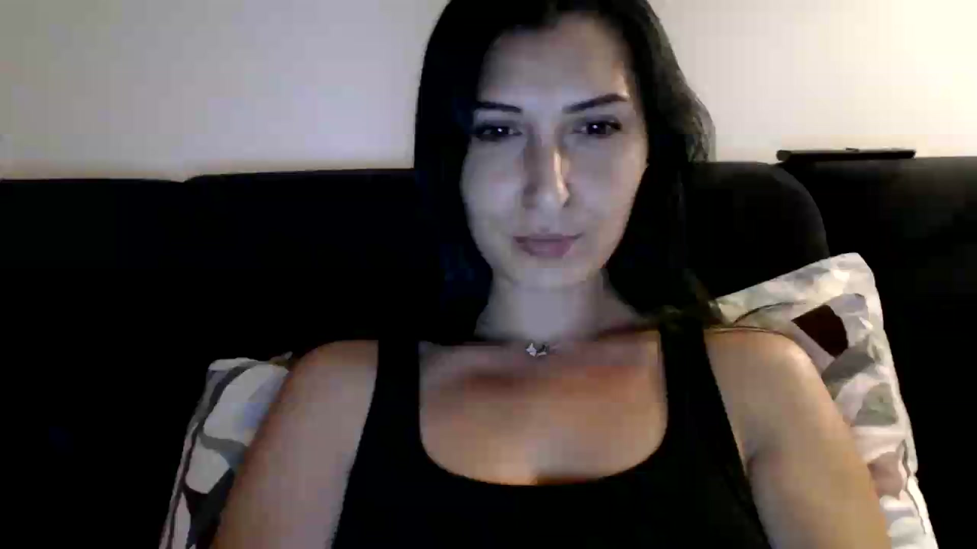 Gallery image thumbnail from Yara_77's myfreecams stream on, 06/18/2026, 19:32 image 3 of 20