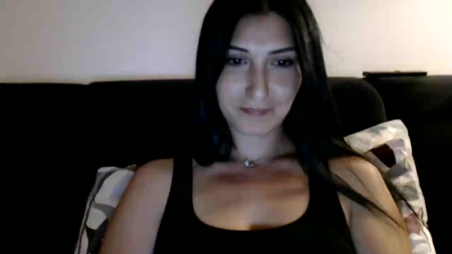 Gallery image thumbnail from Yara_77's myfreecams stream on, 06/18/2026, 19:32 image 2 of 20