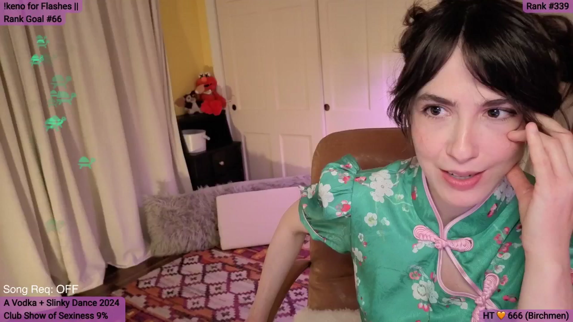 Gallery image thumbnail from Yarrow's myfreecams stream on, 05/03/2026, 05:21 image 1 of 20