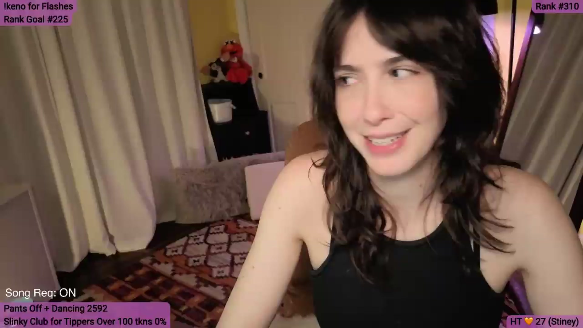 Gallery image thumbnail from Yarrow's myfreecams stream on, 05/14/2026, 02:57 image 11 of 20