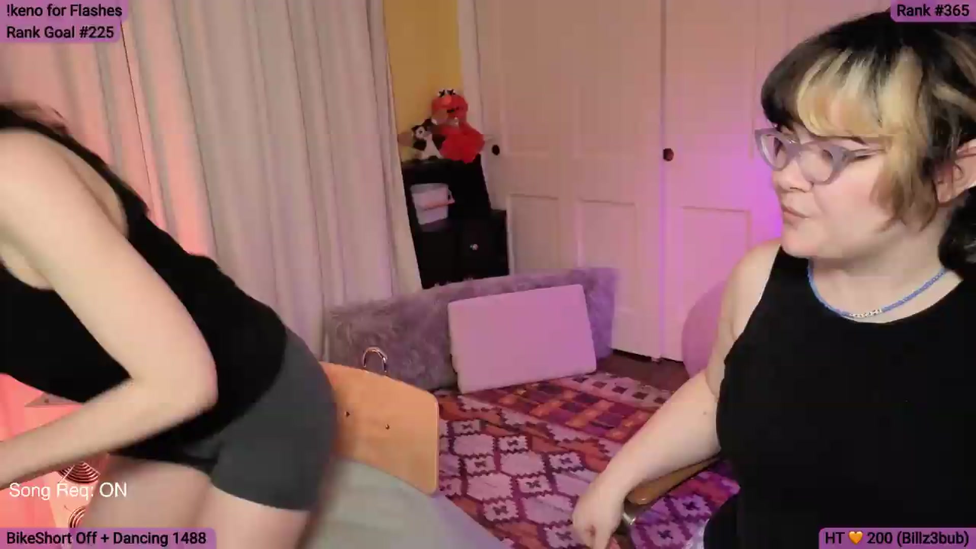 Gallery image thumbnail from Yarrow's myfreecams stream on, 05/16/2026, 04:11 image 4 of 20