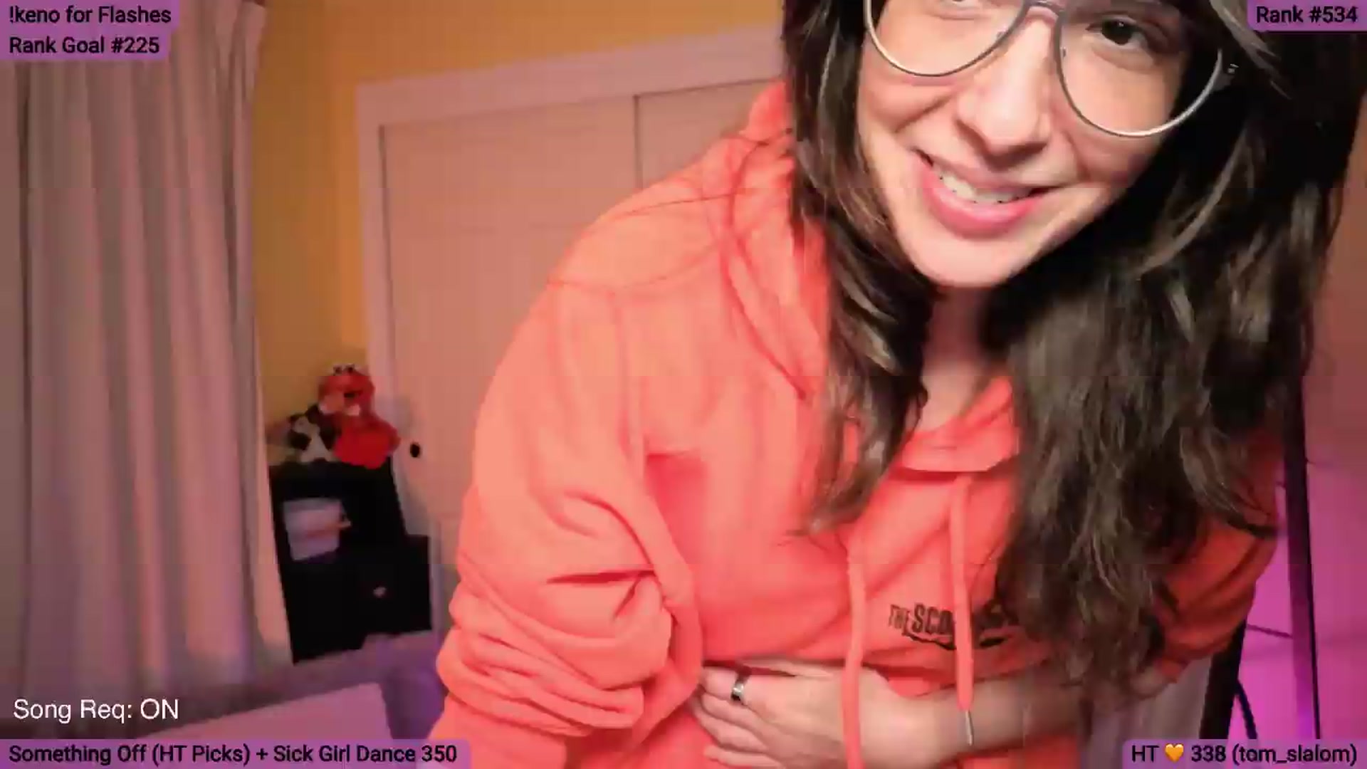 Gallery image thumbnail from Yarrow's myfreecams stream on, 05/25/2026, 05:45 image 10 of 20