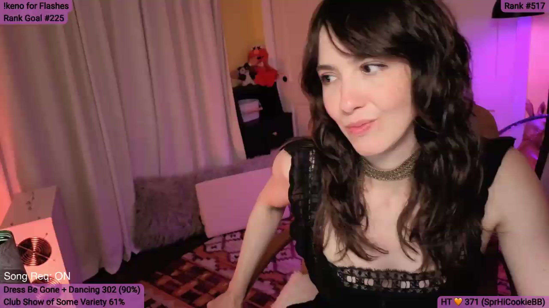 Gallery image thumbnail from Yarrow's myfreecams stream on, 05/28/2026, 04:37 image 17 of 20