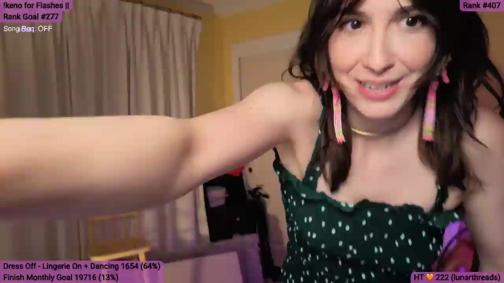 Gallery image thumbnail from Yarrow's myfreecams stream on, 05/31/2026, 04:33 image 7 of 20