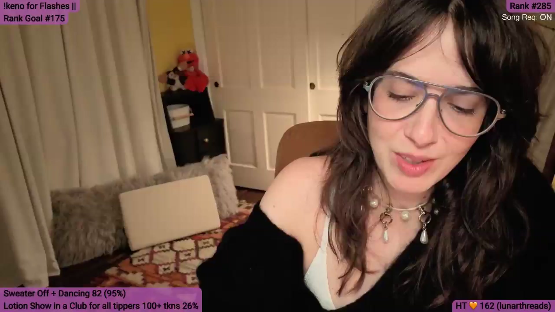 Gallery image thumbnail from Yarrow's myfreecams stream on, 06/11/2026, 04:06 image 11 of 20