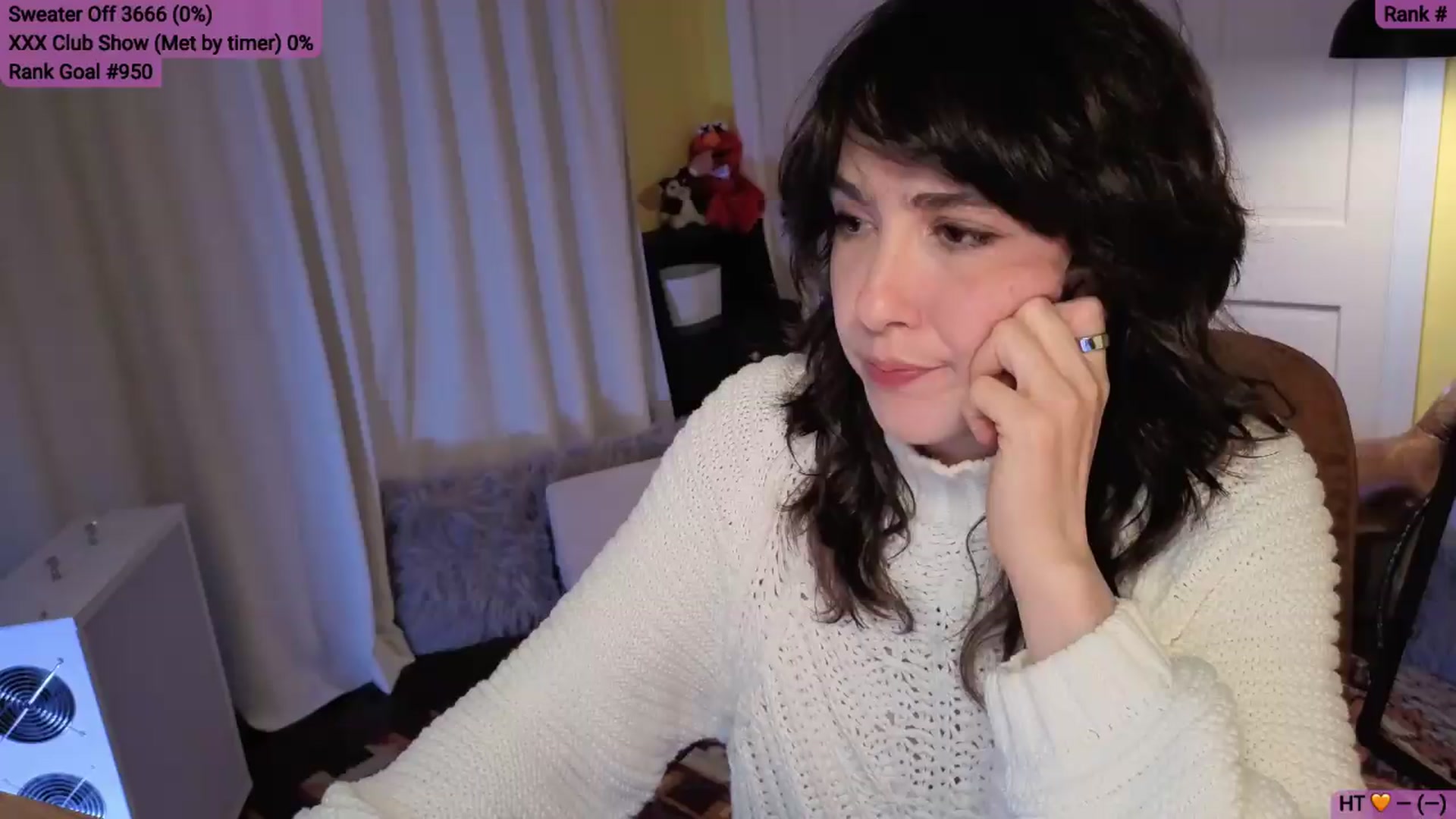 Gallery image thumbnail from Yarrow's myfreecams stream on, 08/08/2026, 04:05 image 1 of 20