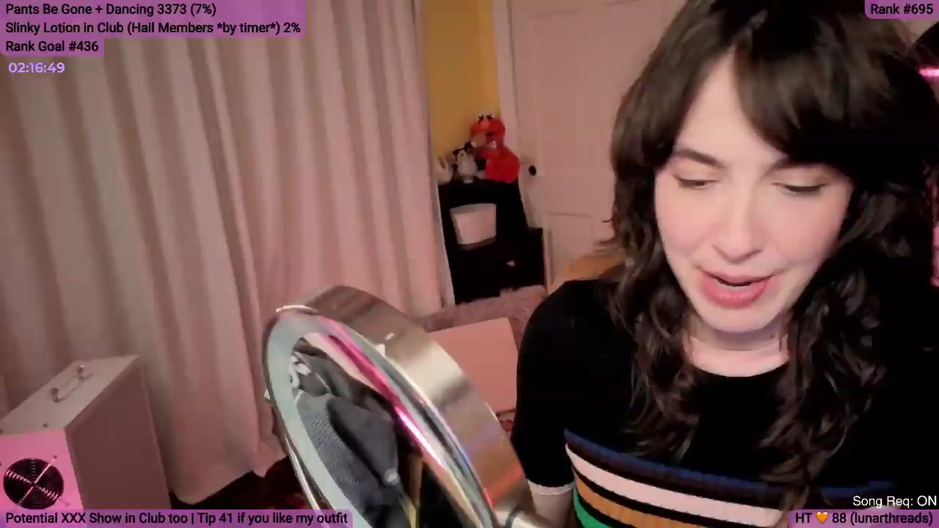 Gallery image thumbnail from Yarrow's myfreecams stream on, 08/22/2026, 02:36 image 9 of 20