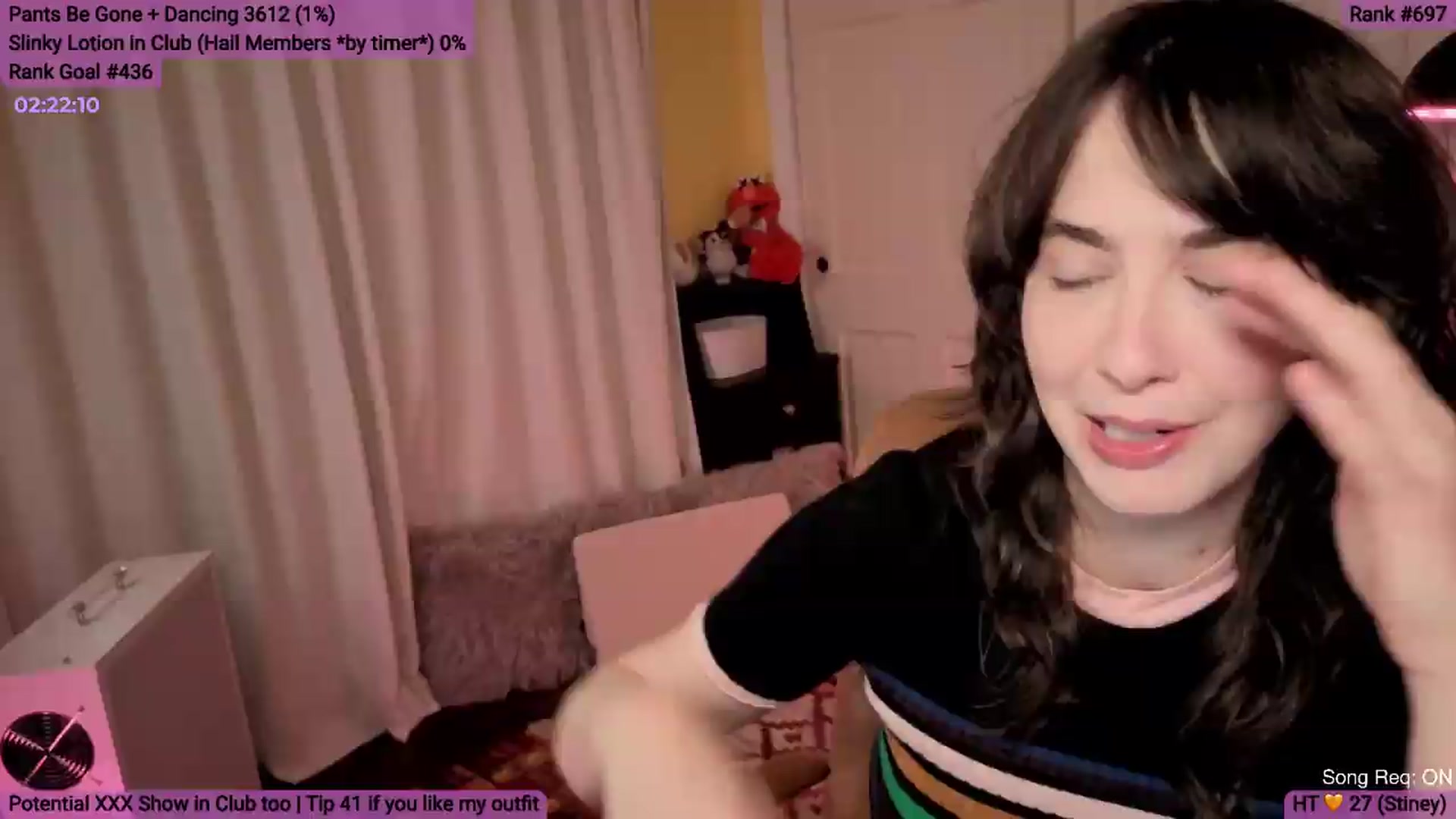 Gallery image thumbnail from Yarrow's myfreecams stream on, 08/22/2026, 02:36 image 6 of 20