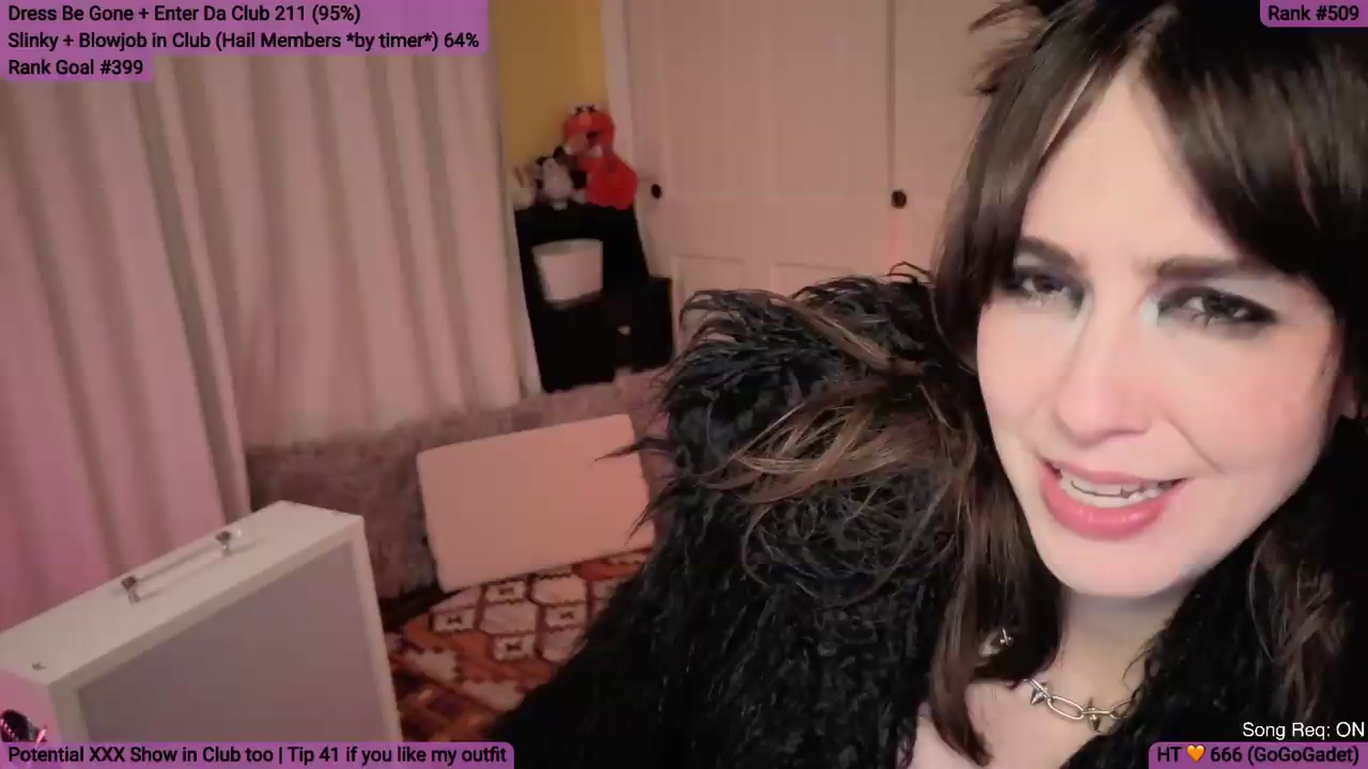 Gallery image thumbnail from Yarrow's myfreecams stream on, 08/23/2026, 04:06 image 8 of 20