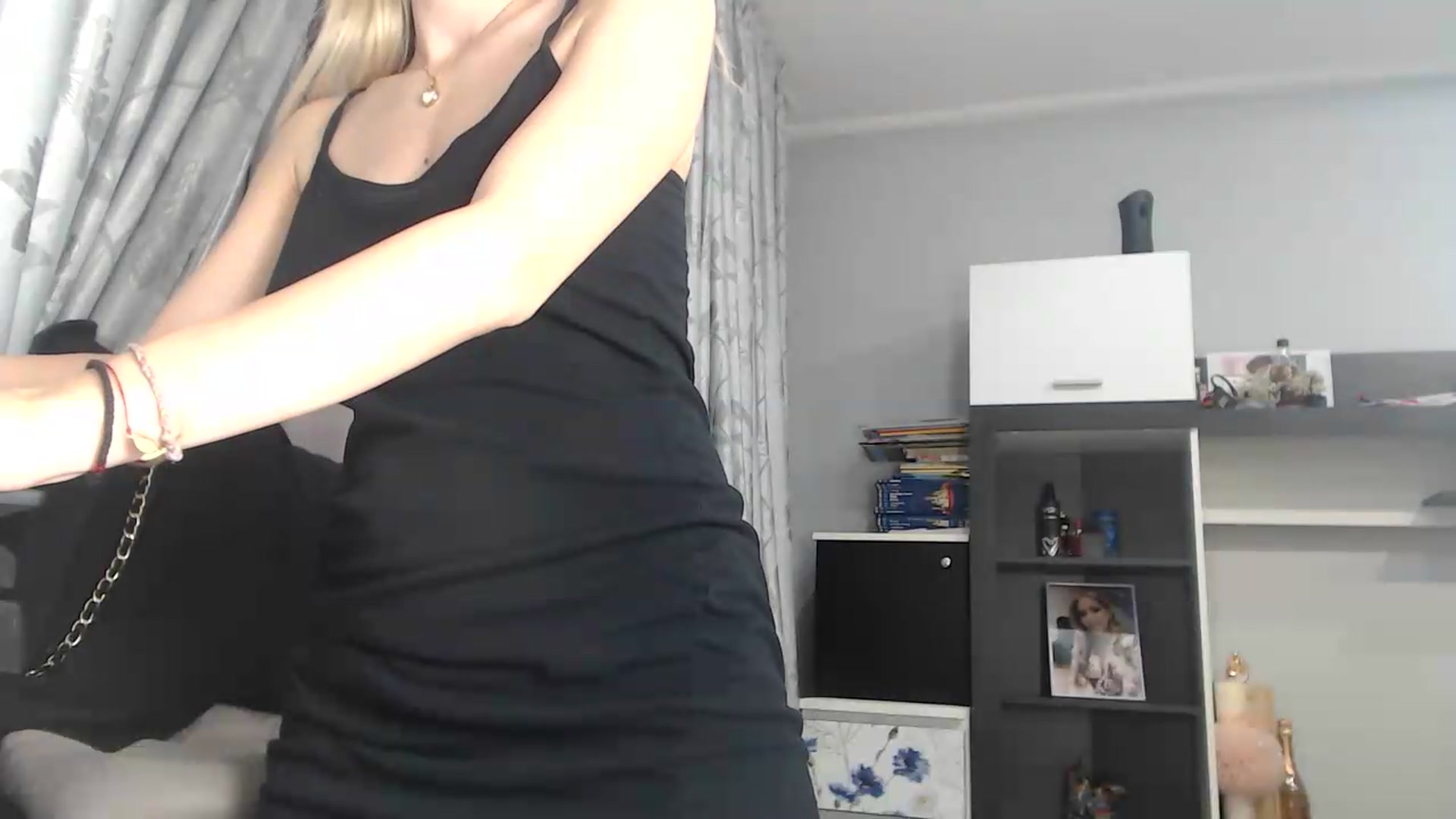 Gallery image thumbnail from YaseminFit's myfreecams stream on, 06/15/2026, 01:01 image 4 of 20