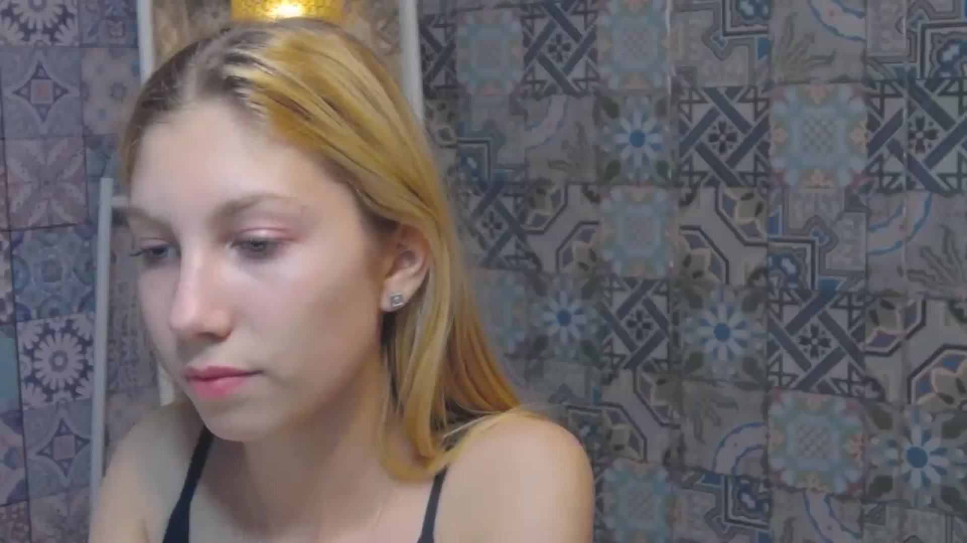 Gallery image thumbnail from Yasemina's myfreecams stream on, 11/24/2023, 21:50 image 10 of 20