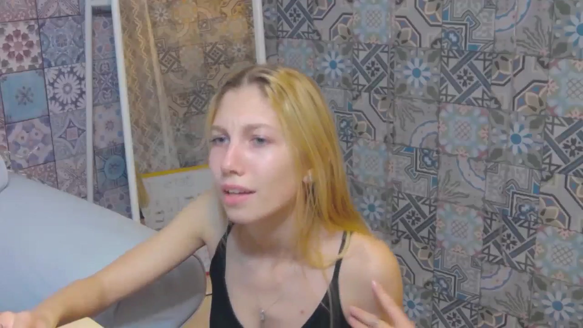Gallery image thumbnail from Yasemina's myfreecams stream on, 11/24/2023, 21:50 image 2 of 20