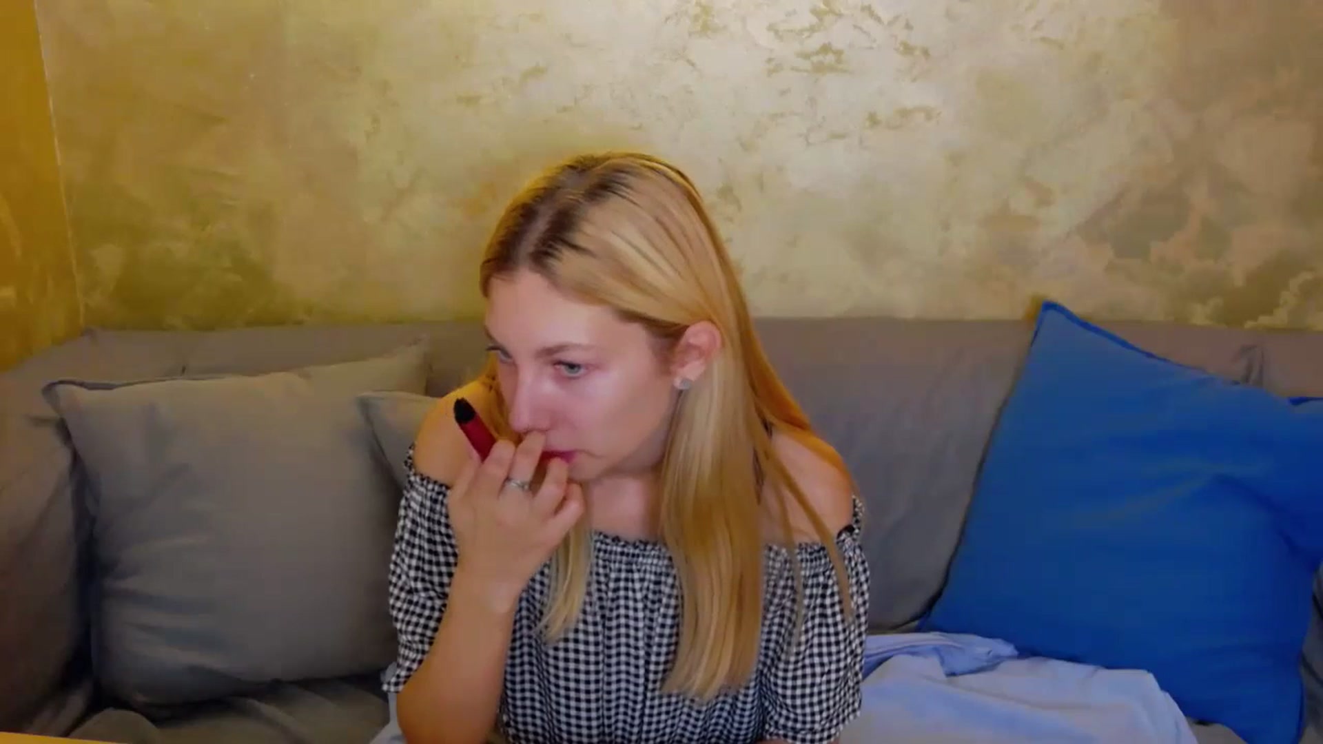 Gallery image thumbnail from Yasemina's myfreecams stream on, 11/25/2023, 18:37 image 5 of 20