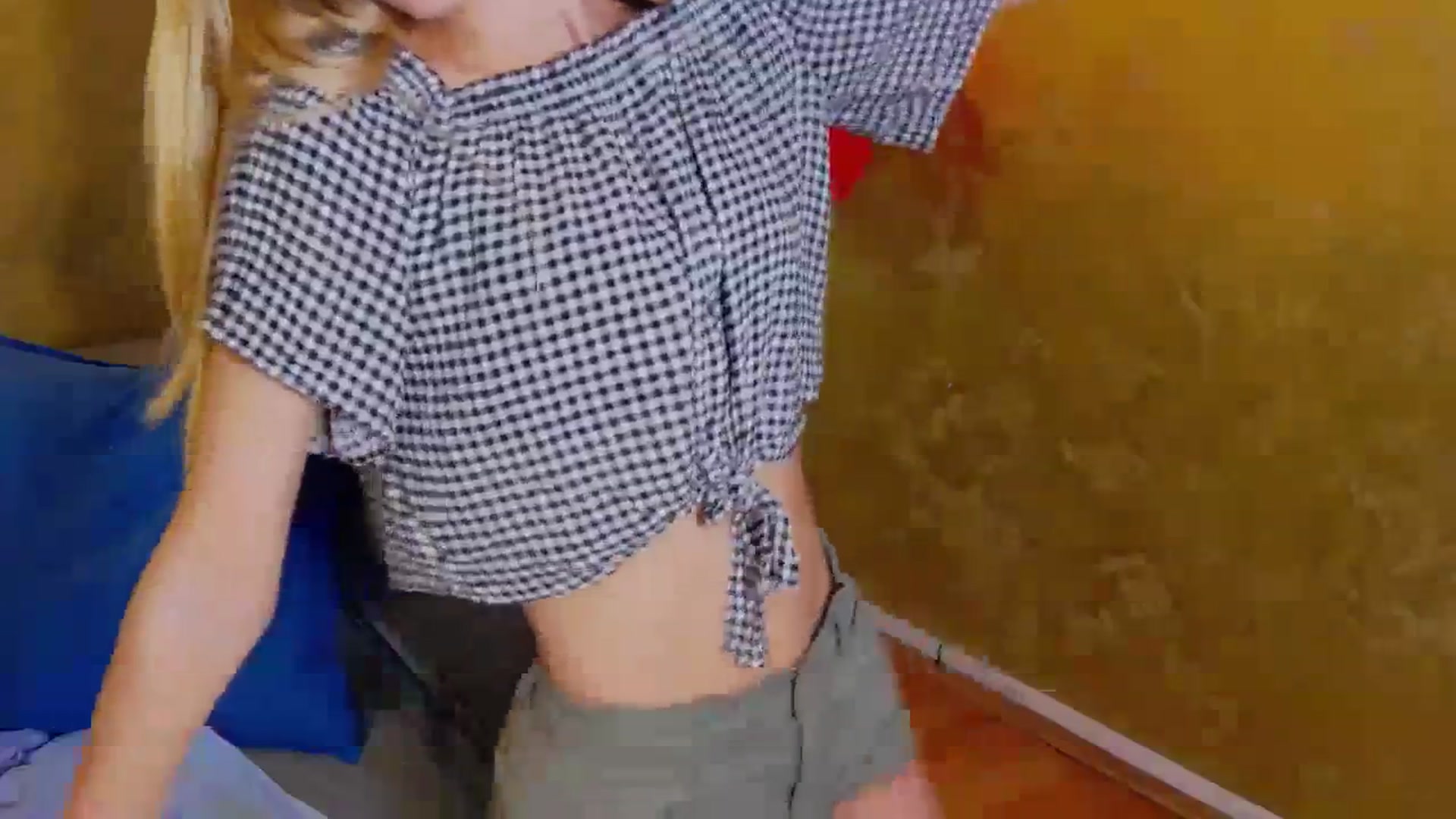 Gallery image thumbnail from Yasemina's myfreecams stream on, 11/25/2023, 18:37 image 2 of 20
