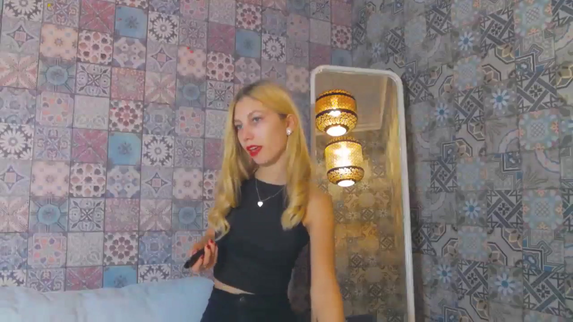 Gallery image thumbnail from Yasemina's myfreecams stream on, 12/01/2023, 18:44 image 15 of 20