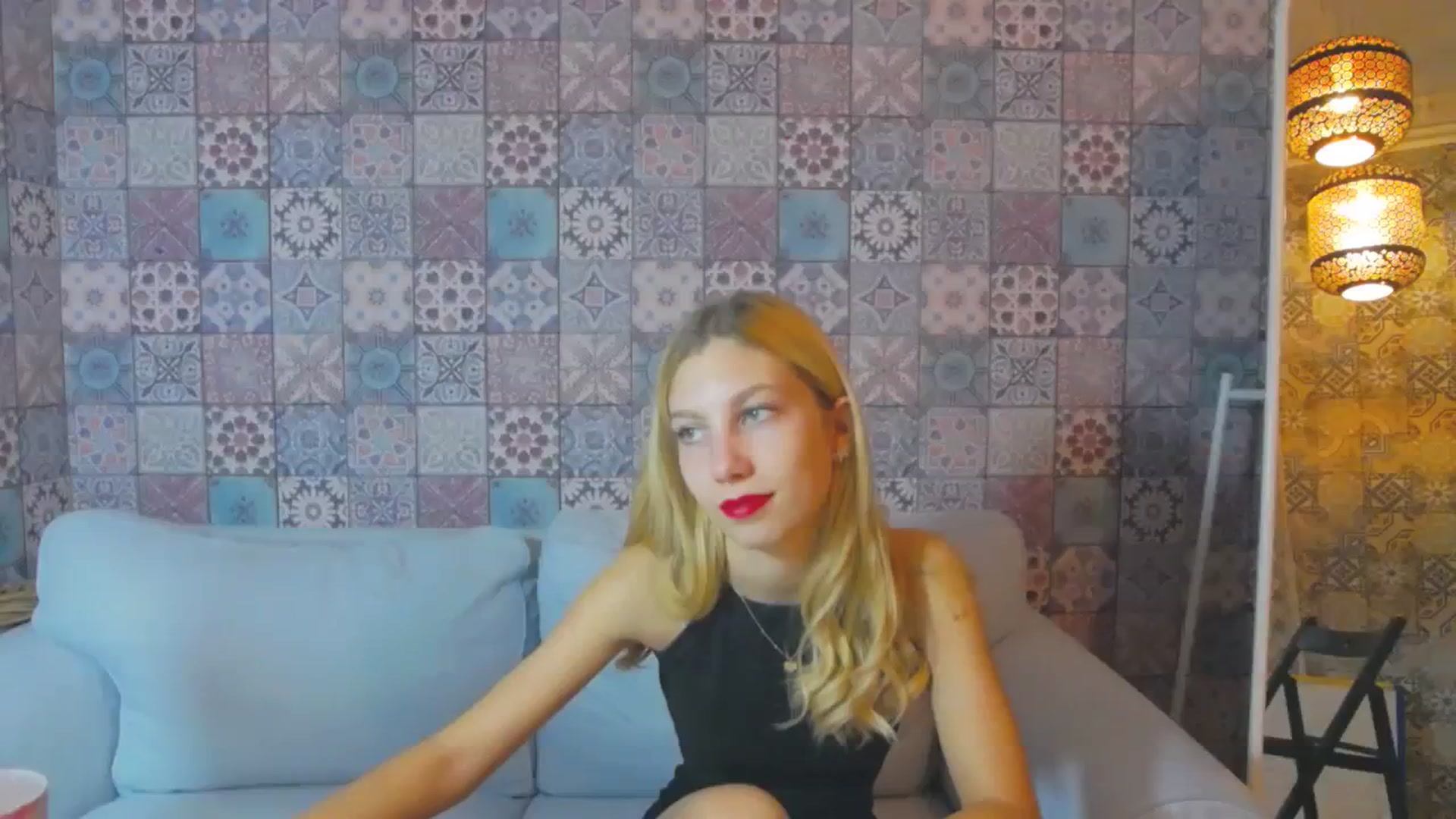Gallery image thumbnail from Yasemina's myfreecams stream on, 12/01/2023, 18:44 image 12 of 20