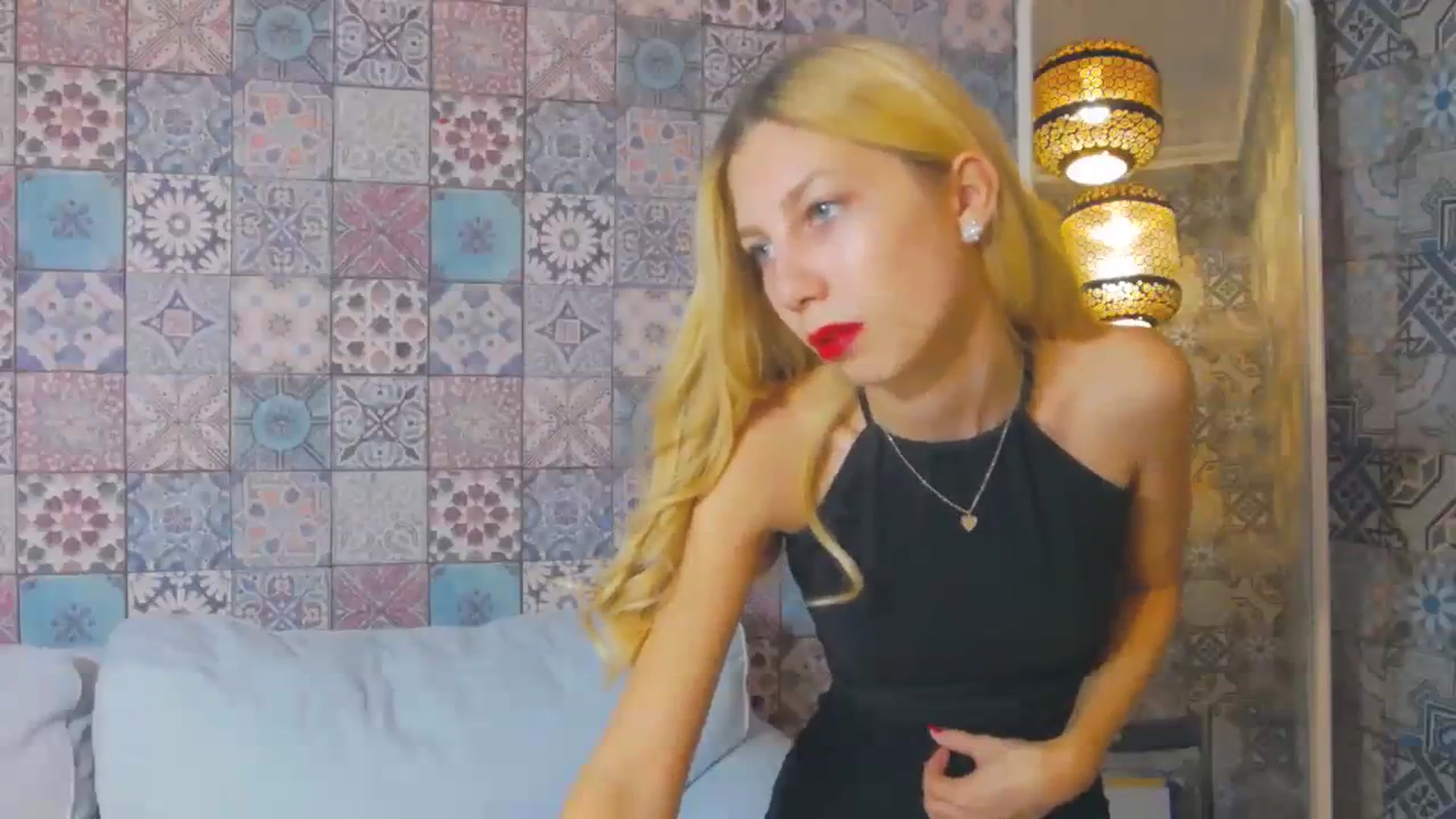Gallery image thumbnail from Yasemina's myfreecams stream on, 12/01/2023, 18:44 image 16 of 20