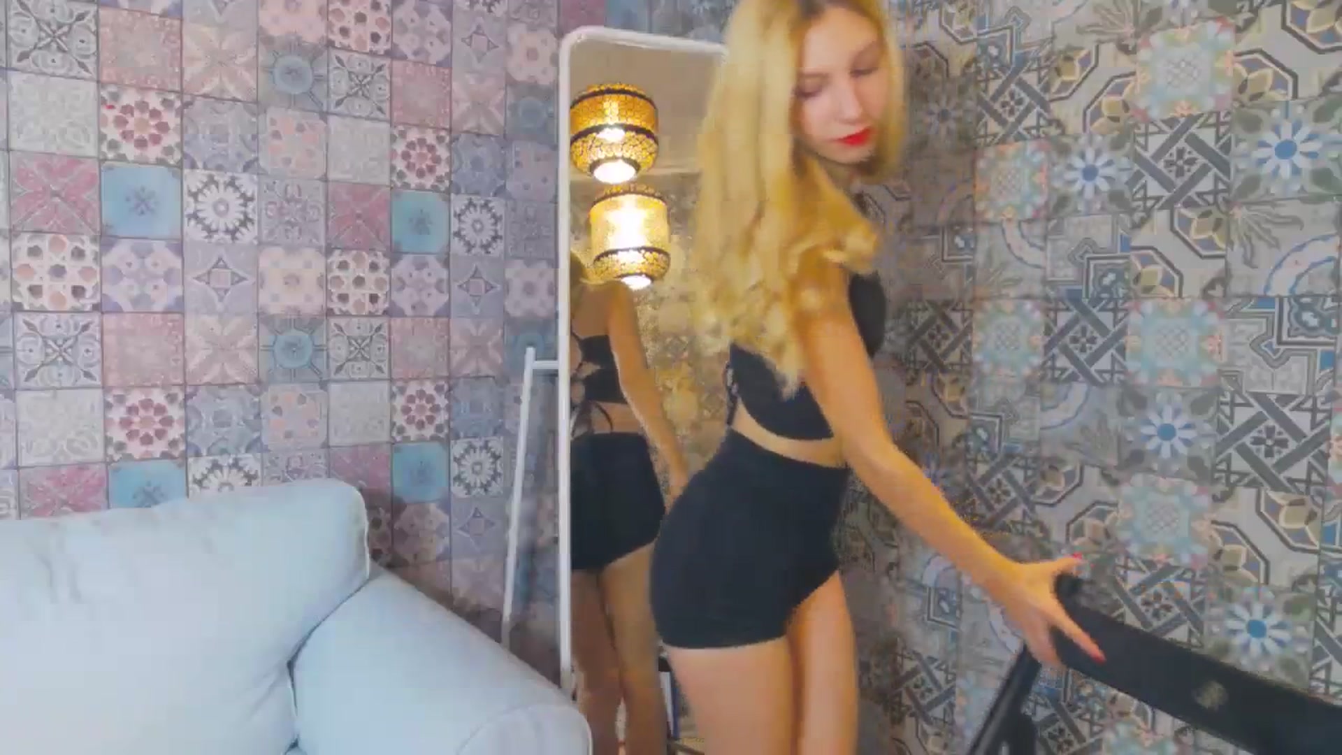 Gallery image thumbnail from Yasemina's myfreecams stream on, 12/01/2023, 18:44 image 13 of 20