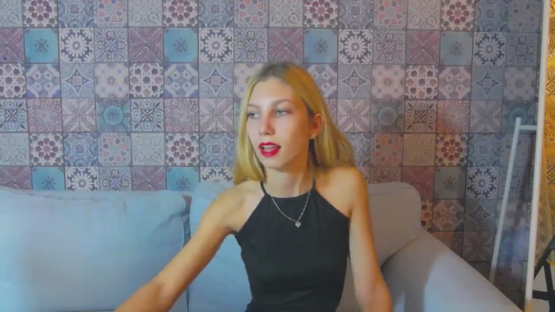 Gallery image thumbnail from Yasemina's myfreecams stream on, 12/01/2023, 18:44 image 11 of 20