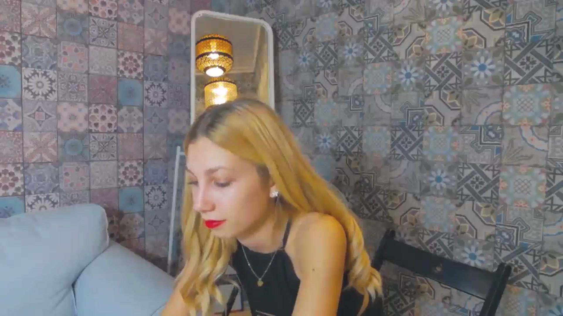 Gallery image thumbnail from Yasemina's myfreecams stream on, 12/01/2023, 18:44 image 14 of 20