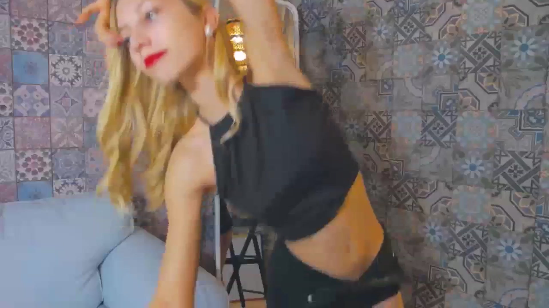 Gallery image thumbnail from Yasemina's myfreecams stream on, 12/01/2023, 18:44 image 5 of 20