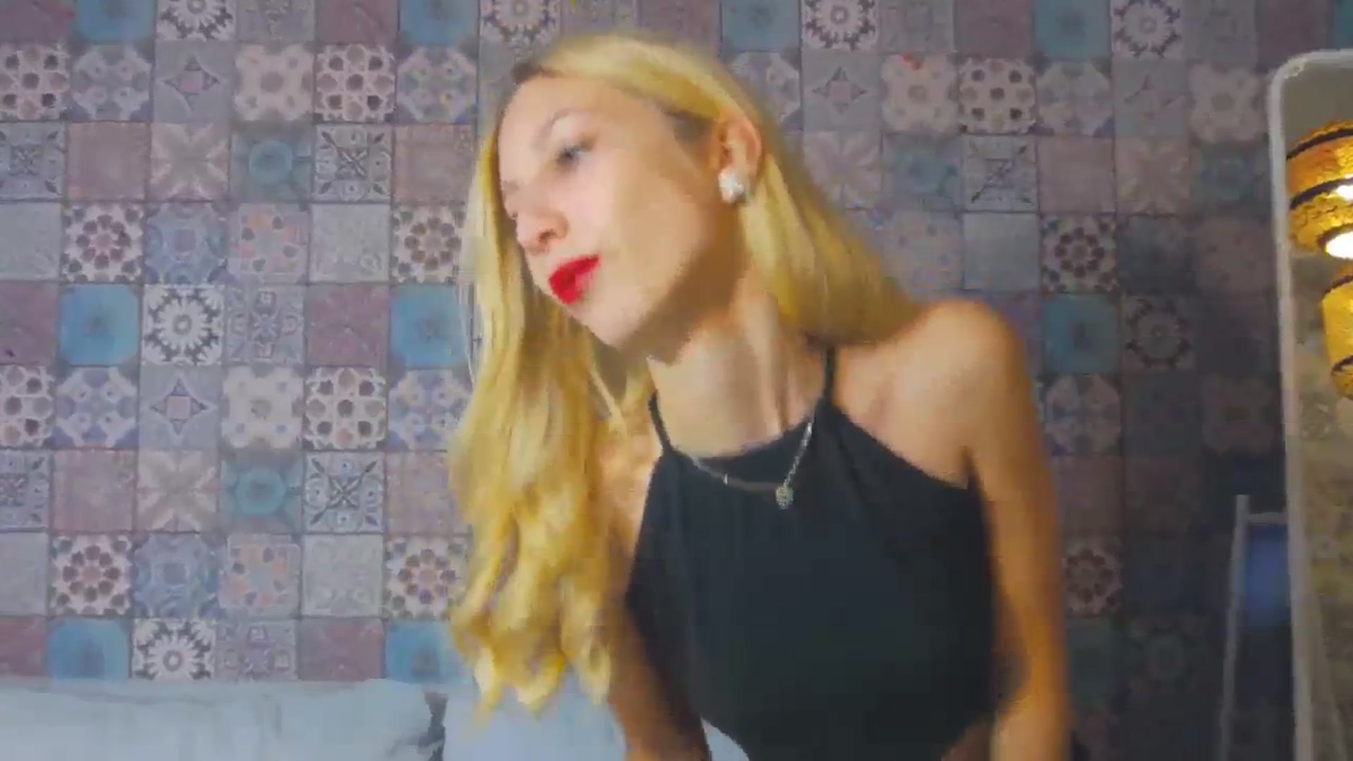 Gallery image thumbnail from Yasemina's myfreecams stream on, 12/01/2023, 18:44 image 2 of 20