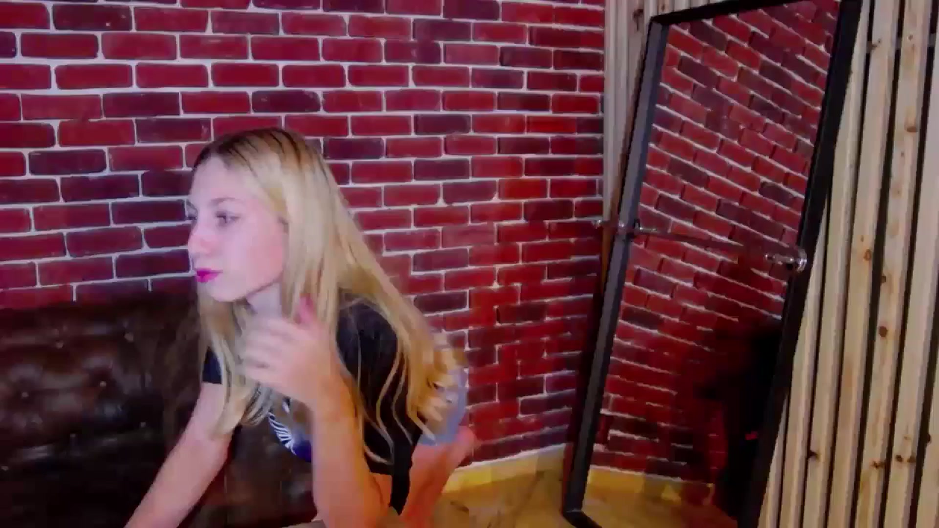 Gallery image thumbnail from Yasemina's myfreecams stream on, 12/04/2023, 14:52 image 1 of 20
