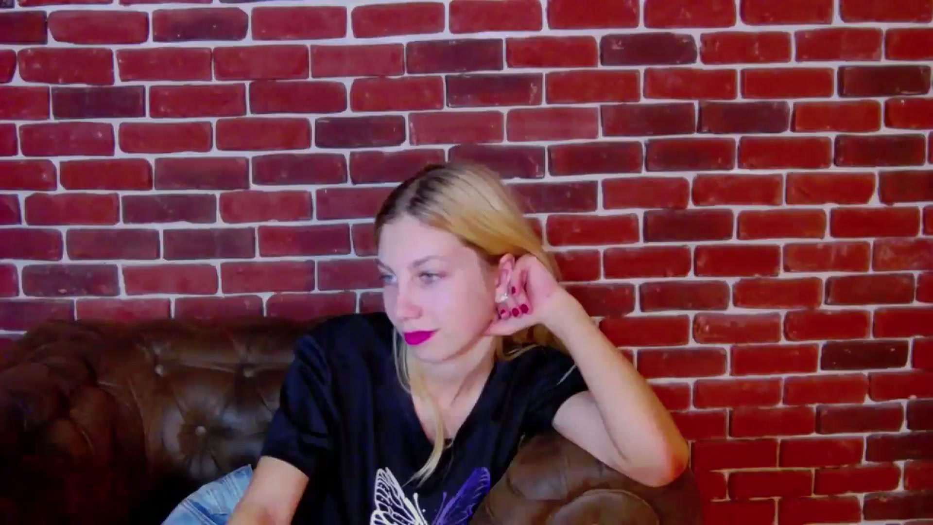 Gallery image thumbnail from Yasemina's myfreecams stream on, 12/04/2023, 19:14 image 4 of 20