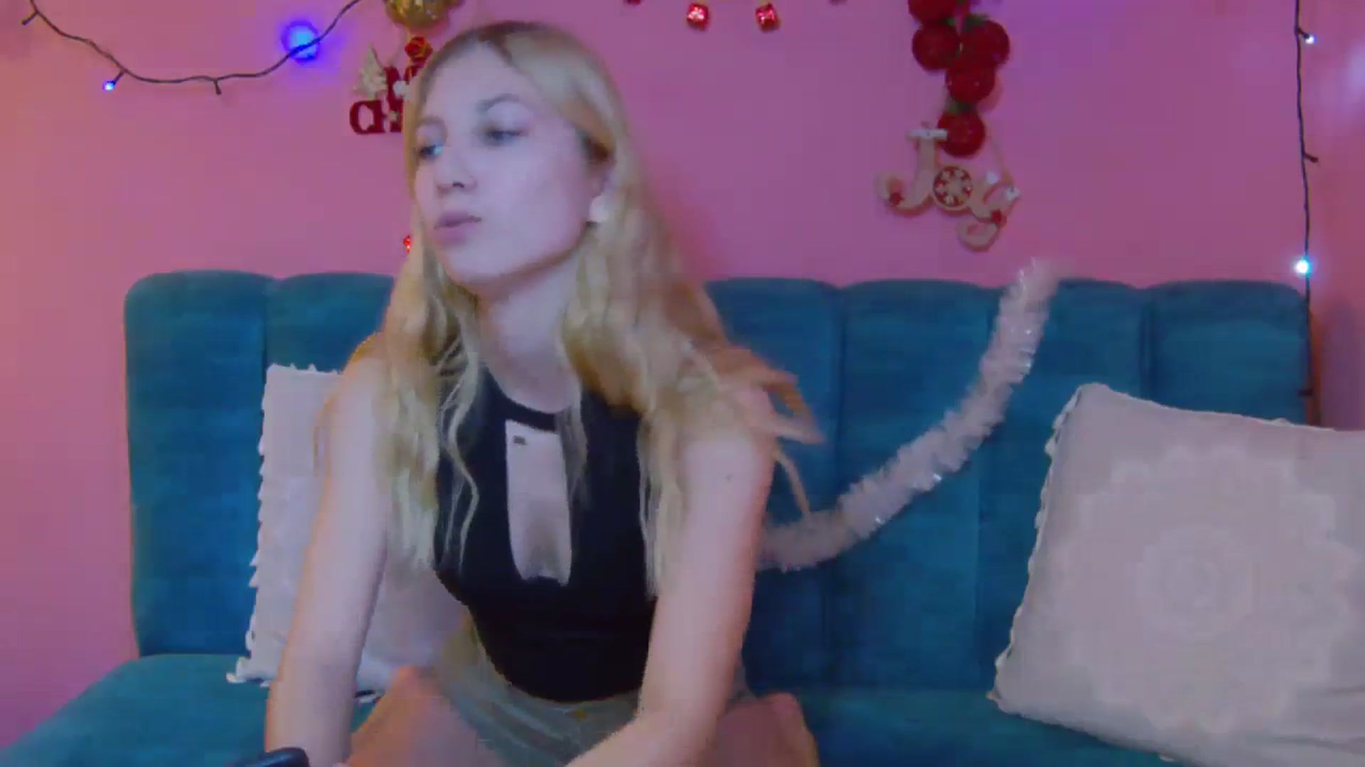 Gallery image thumbnail from Yasemina's myfreecams stream on, 12/11/2023, 13:07 image 5 of 20