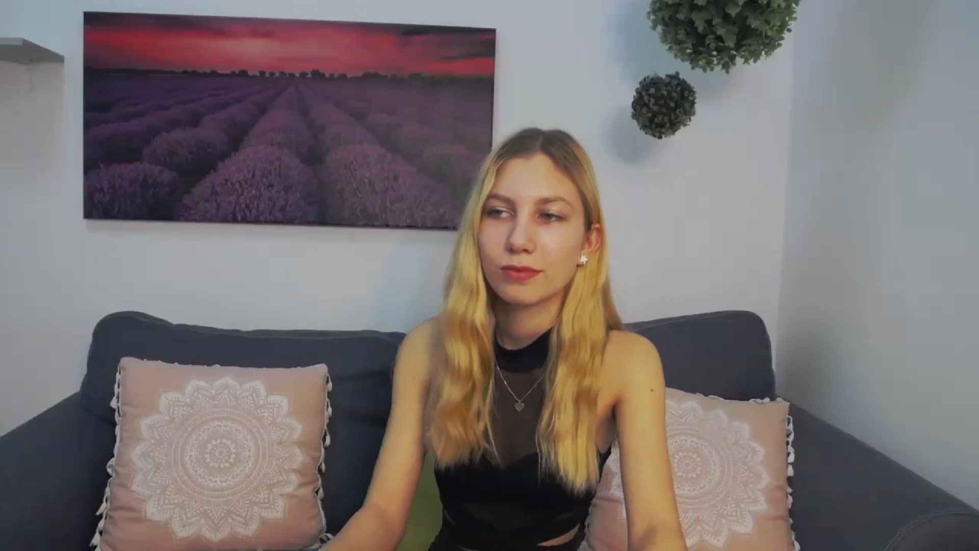 Gallery image thumbnail from Yasemina's myfreecams stream on, 12/12/2023, 15:18 image 5 of 20