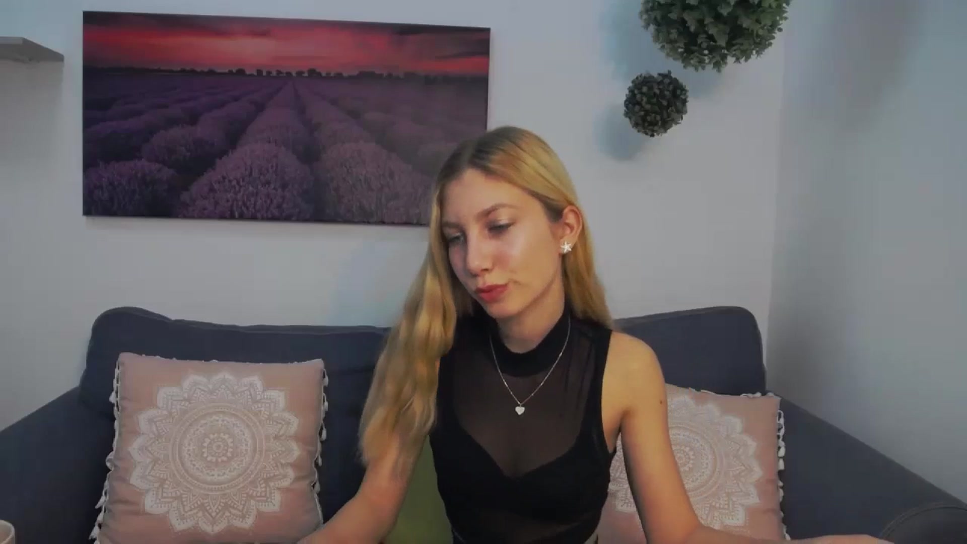 Gallery image thumbnail from Yasemina's myfreecams stream on, 12/12/2023, 15:18 image 6 of 20