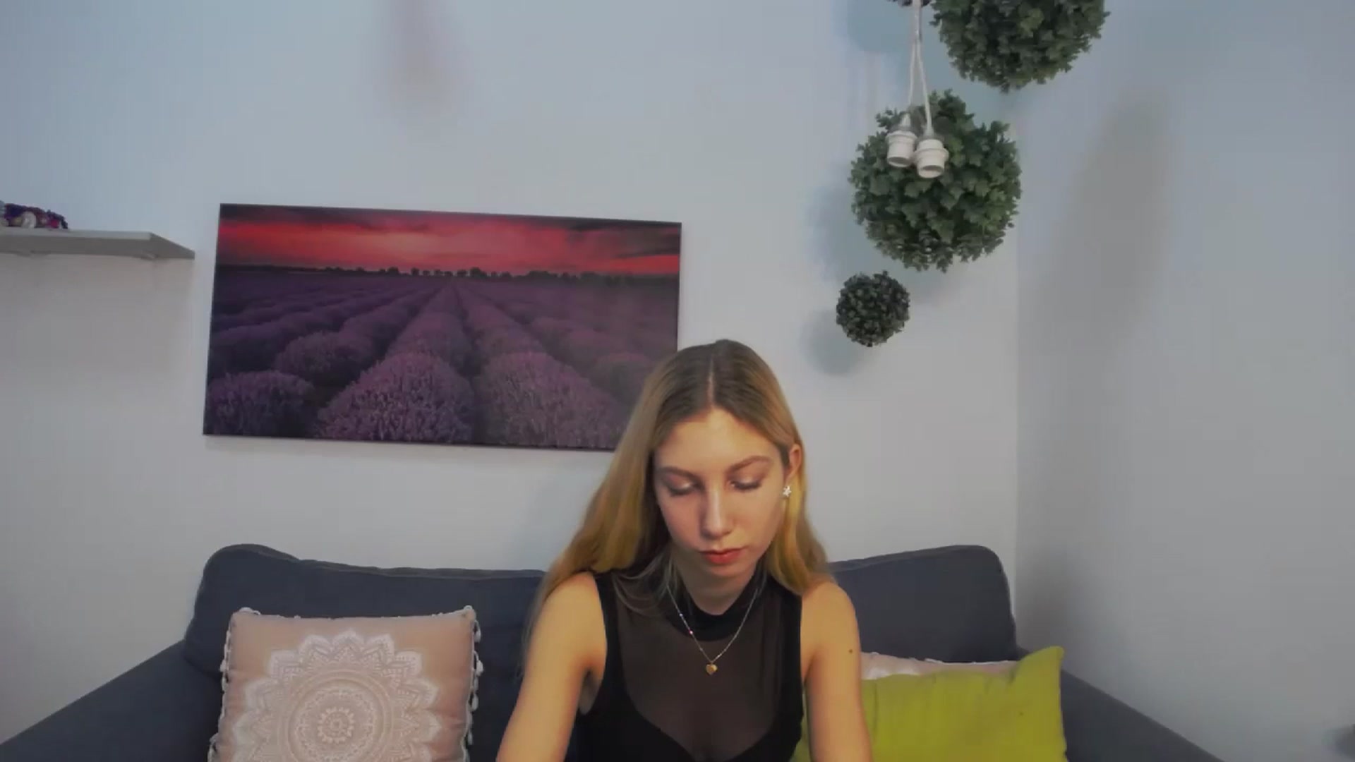 Gallery image thumbnail from Yasemina's myfreecams stream on, 12/12/2023, 15:18 image 12 of 20