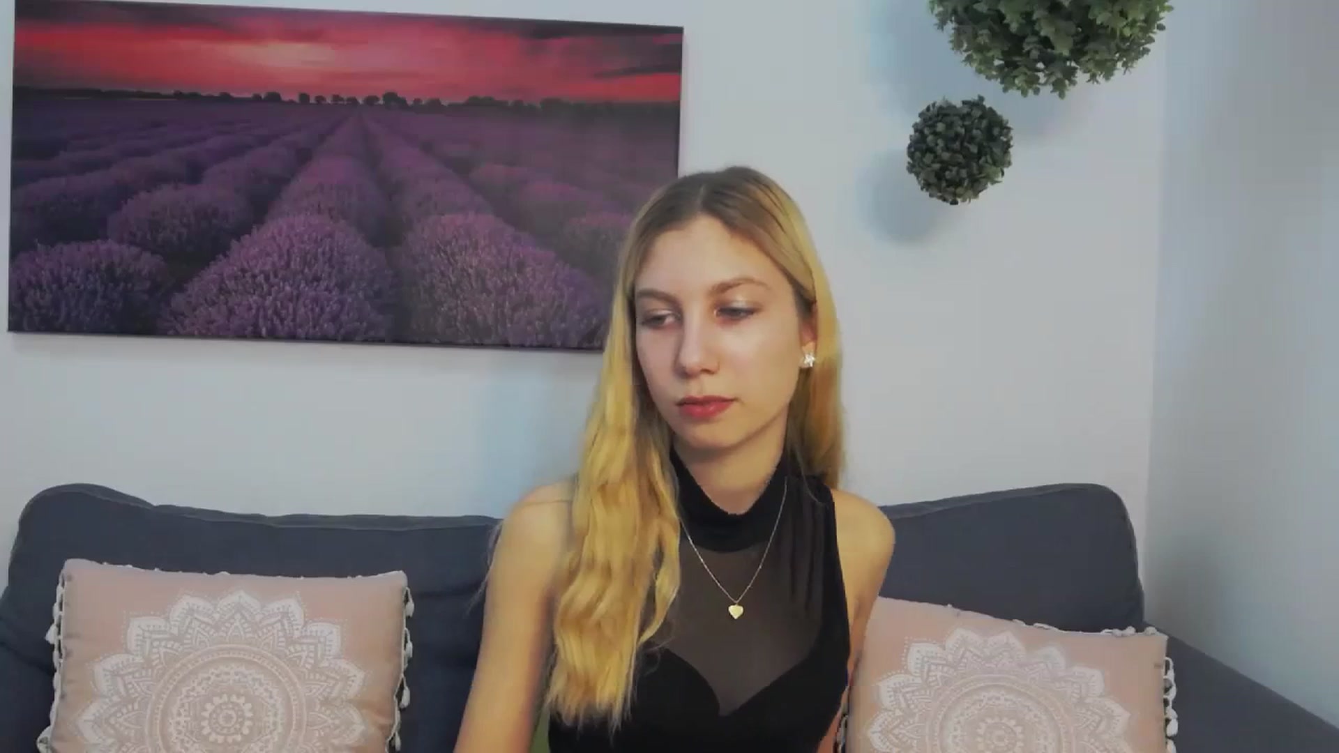 Gallery image thumbnail from Yasemina's myfreecams stream on, 12/12/2023, 15:18 image 3 of 20