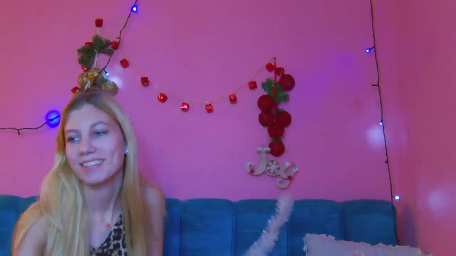 Gallery image thumbnail from Yasemina's myfreecams stream on, 12/15/2023, 14:51 image 10 of 20