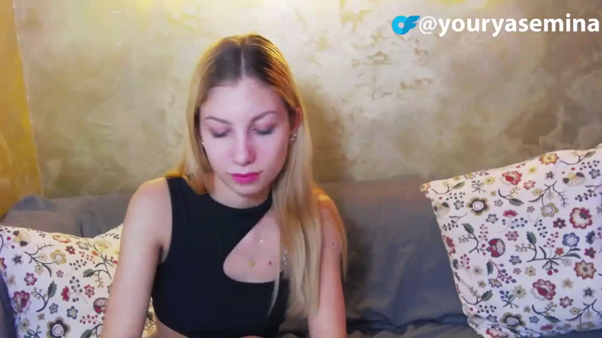 Gallery image thumbnail from Yasemina's myfreecams stream on, 01/07/2024, 17:05 image 8 of 20