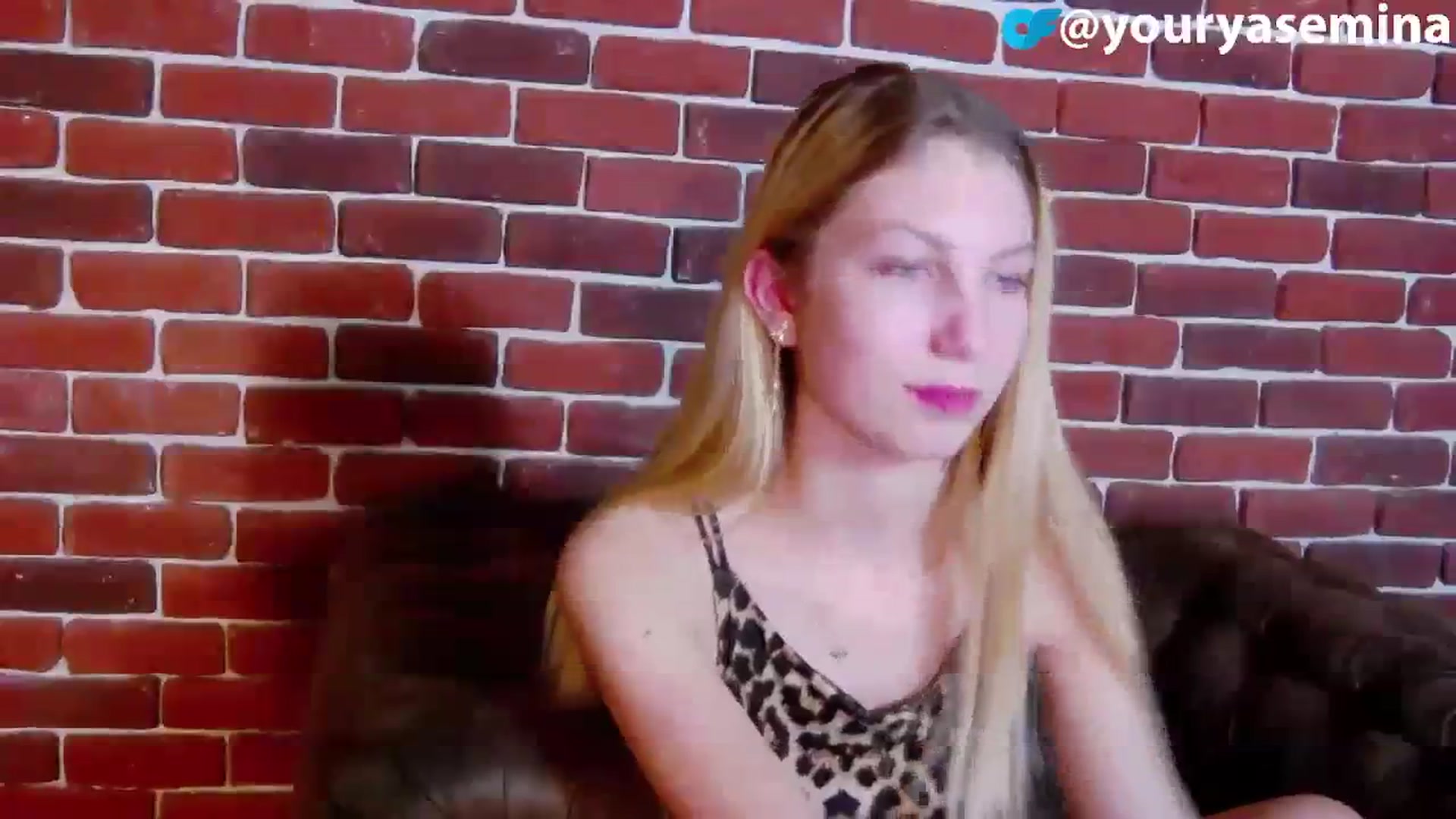 Gallery image thumbnail from Yasemina's myfreecams stream on, 02/01/2024, 23:29 image 16 of 20