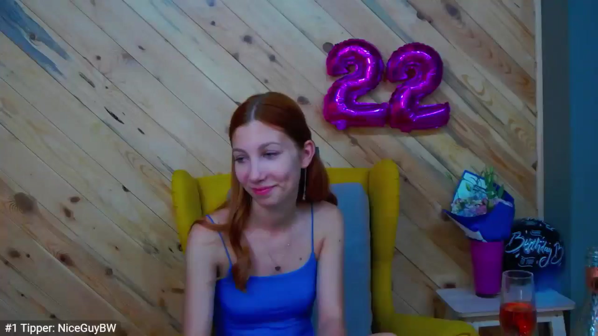 Gallery image thumbnail from Yasemina's myfreecams stream on, 06/12/2024, 24:03 image 9 of 20